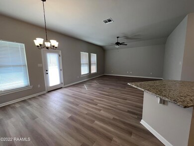 304 Tall Meadows Ln, Lafayette, LA 70506 - photo 5