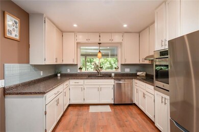 1211 N 1800 Rd, Lawrence, KS 66049 - photo 7