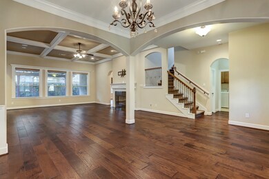 5123 E Jerad Dr, Houston, TX 77018 - photo 4