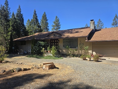 5280 Rockydale Rd, Cave Junction, OR 97523 - photo 2