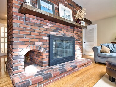 33 Alice St, North Dartmouth, MA 02747 - photo 7