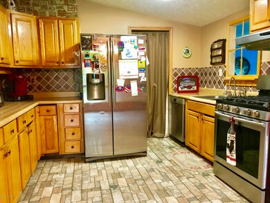 132 Upper Green Hill Rd, Kunkletown, PA 18058 - photo 3