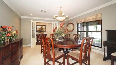 Dining Room02