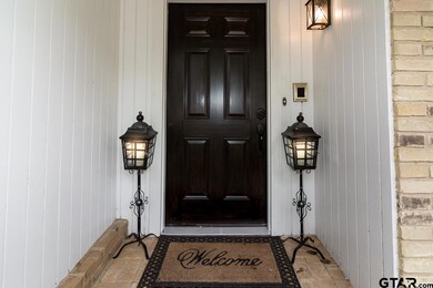 729 729 Jeffery Dr, Tyler, TX 75703 - photo 4