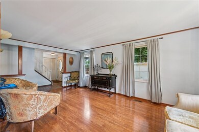 456 Oaklawn Dr, Pittsburgh, PA 15241 - photo 7