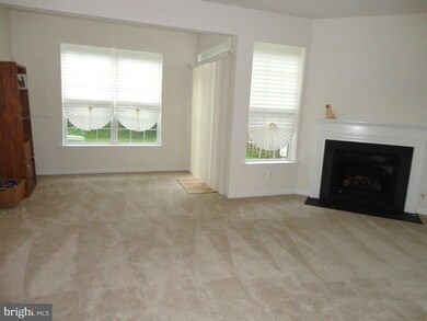 14281 Legend Glen Ct, Gainesville, VA 20155 - photo 3