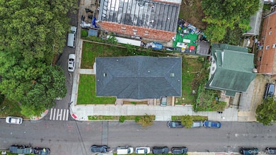 85-02 165th St, Jamaica, NY 11432 - photo 4