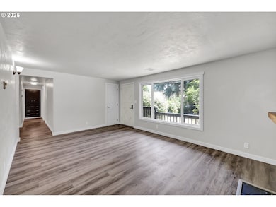 2055 Monterey Ln, Eugene, OR 97401 - photo 7