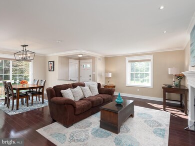 8 W Golf Club Ln, Paoli, PA 19301 - photo 4