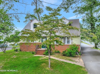 24 Berger Ave, Oakhurst, NJ 07755 - photo 5