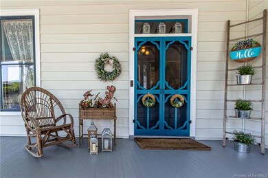 711 Lee St, West Point, VA 23181 - photo 4