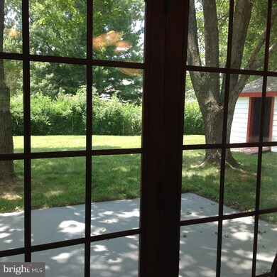 13148 Maltese Ln, Fairfax, VA 22033 - photo 7