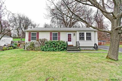 39 Railroad Ave, Rensselaer, NY 12144 - photo 2