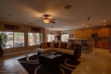 8010 South 15th Way 003