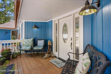 5-web-or-mls-32 Scenic Dr (5)
