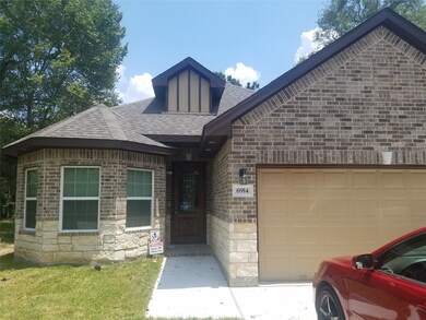 6914 Carver Rd, Houston, TX 77091 - photo 2