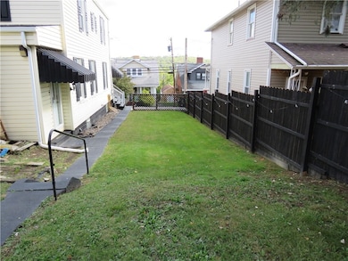 307 Meadow Ave, Charleroi, PA 15022 - photo 7