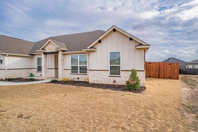 3013 Promenade Dr, Granbury, TX 76049 - photo 7