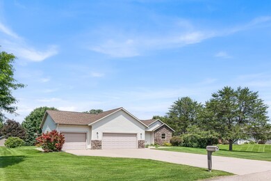 3360 Box Elder Ct, Plover, WI 54467 - photo 3
