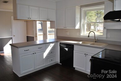 125 Hoots Ln, Statesville, NC 28625 - photo 5