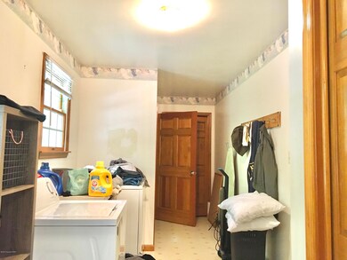 223 Blackthorn Dr, Saylorsburg, PA 18353 - photo 7