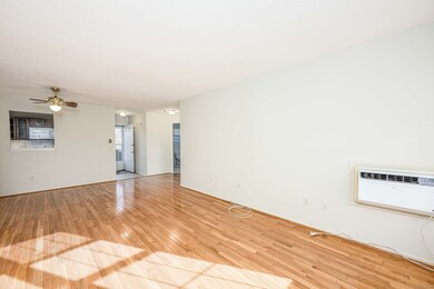 53 Brushy Plain Rd unit 8B, Branford, CT 06405 - photo 5