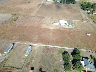 612 Wischkaemper Rd, Victoria, TX 77905 - photo 6