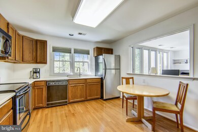 5704 Brewer House Cir unit 10210, Rockville, MD 20852 - photo 7