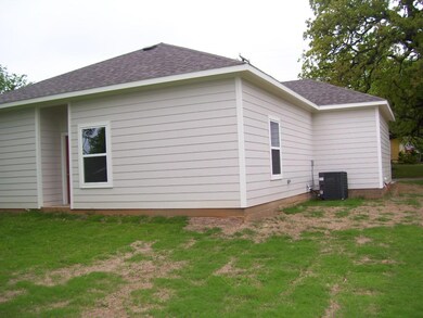 900 W Florence St, Denison, TX 75020 - photo 3