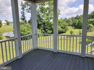 6827 Averbach Ct, Warrenton, VA 20187 - photo 7