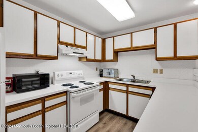 28 Pheasant Meadow Dr unit 106, Galloway, NJ 08205 - photo 5