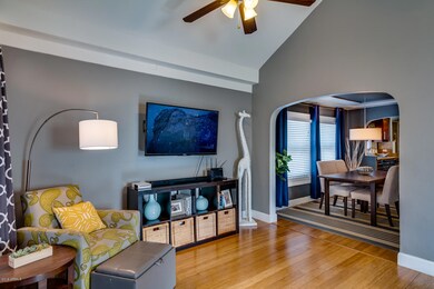 2517 N Mitchell St, Phoenix, AZ 85006 - photo 4