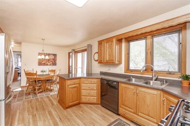 1263 Deloris Dr, Waterloo, IA 50701 - photo 7