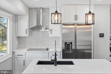 11123 Byrd Dr, Fairfax, VA 22030 - photo 2