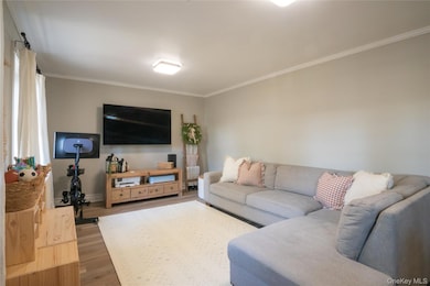 4 Field End Ln unit 2R, Eastchester, NY 10709 - photo 6