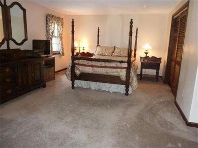 57 Elizabeth St, Palmer, MA 01069 - photo 7