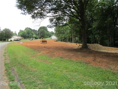 153 Birchwood Rd, Statesville, NC 28625 - photo 2