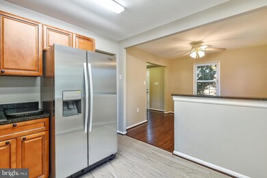 9237 Burke Rd, Burke, VA 22015 - photo 6