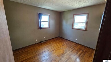 8822 Pine Dr, La Vista, NE 68128 - photo 7