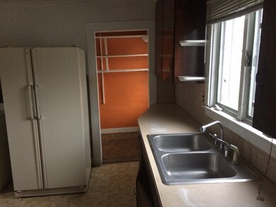 79 S Main St, Chester, VT 05143 - photo 4