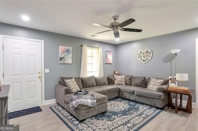 6707 Spring Head Dr, Flowery Branch, GA 30542 - photo 4