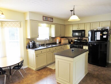 Large Cook's Kitchen
