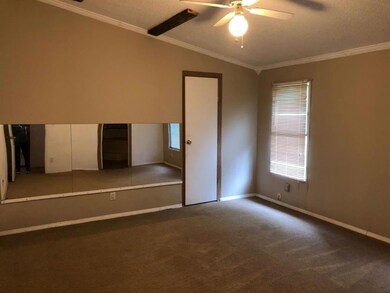 208 Lelon Ln, Springtown, TX 76082 - photo 6