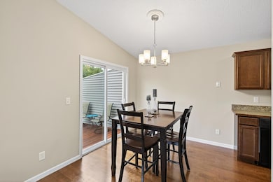 4401 Clover Ln unit B, Saint Paul, MN 55122 - photo 7