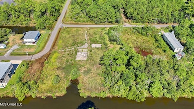 10010 Bayou View Dr E, Bay St. Louis, MS 39520 - photo 7