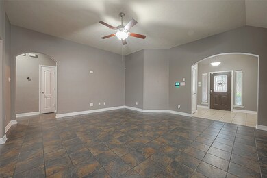 9219 Fuqua Breeze Dr, Houston, TX 77075 - photo 5