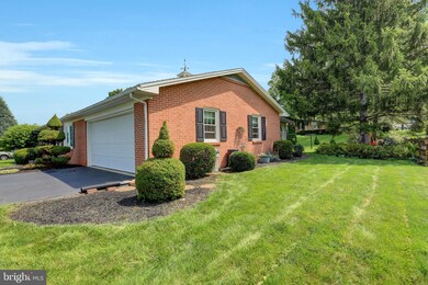 2924 Adams Dr, Chambersburg, PA 17201 - photo 5
