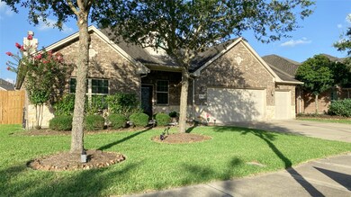 2334 Crescent Water, Rosenberg, TX 77471 - photo 2