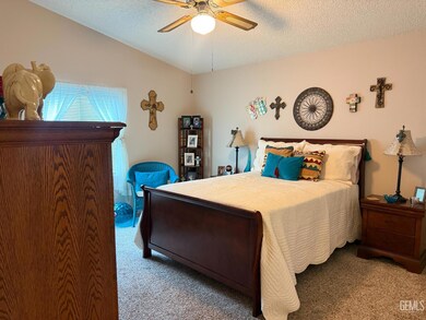 107 Serve Ln, Bakersfield, CA 93308 - photo 4