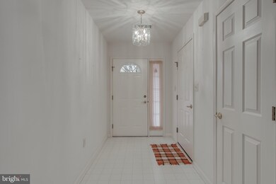 1634 Langley Dr, Hagerstown, MD 21740 - photo 4